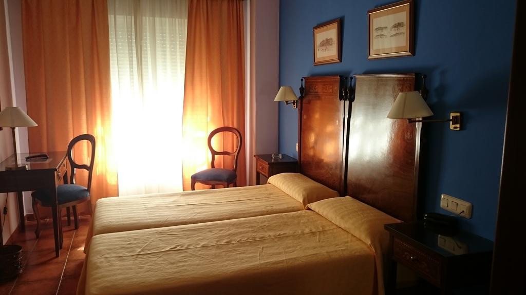 Iberia Plaza América Hotel Caces